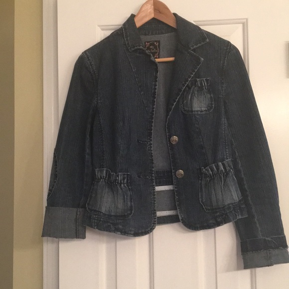 Jean jacket - Picture 1 of 1